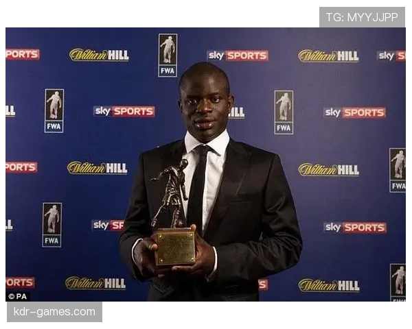 坎特的历史地位是否达到世界最佳中场之一